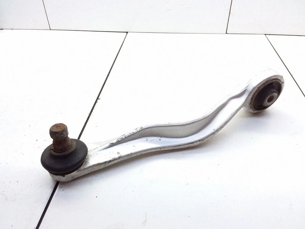 Front lower control arm/wishbone 9937671