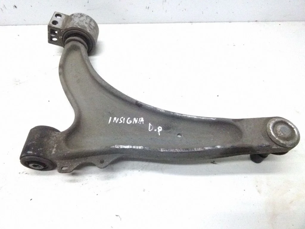 Front lower control arm/wishbone – right