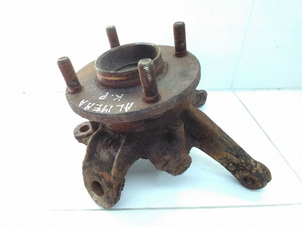 Front wheel hub – Nissan Almera N16 (2000-2010)