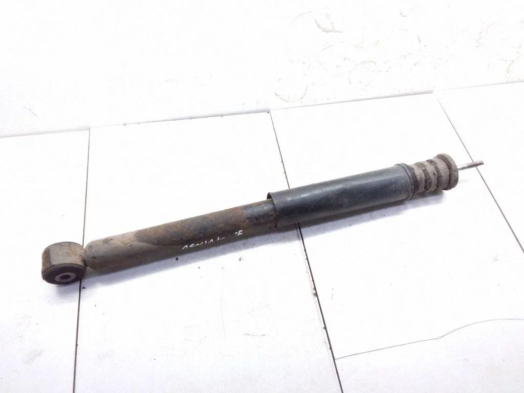 Tagumine amortisaator