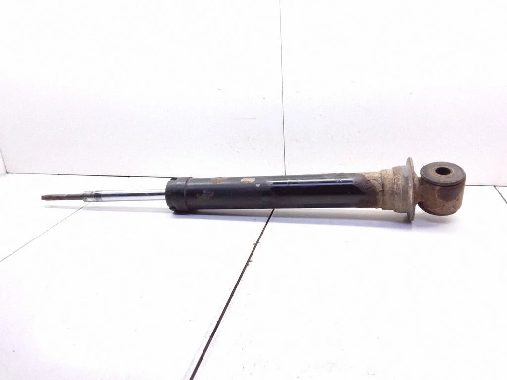 Tagumine amortisaator