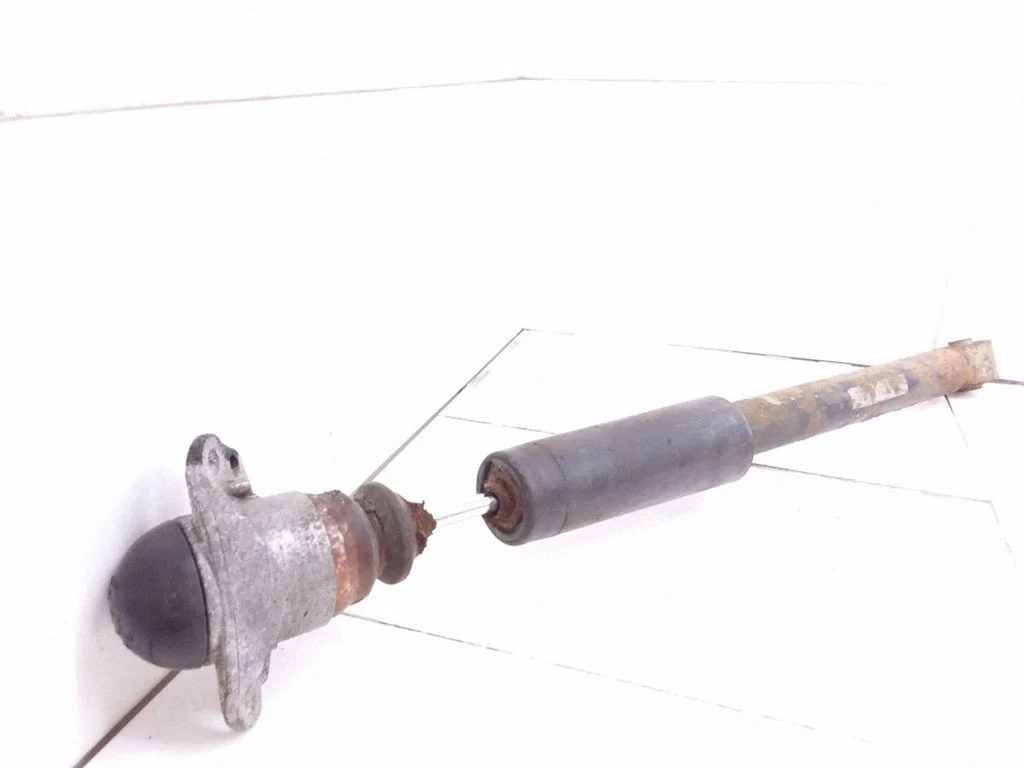 Rear shock absorber/damper