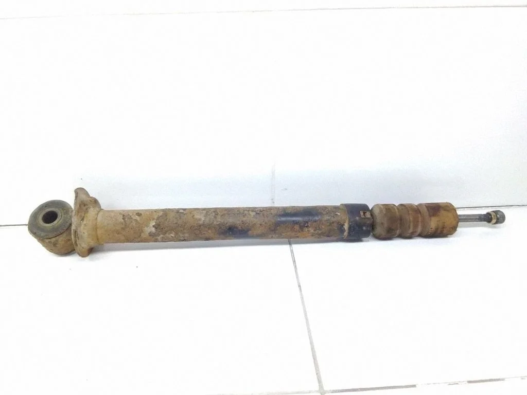 Tagumine amortisaator