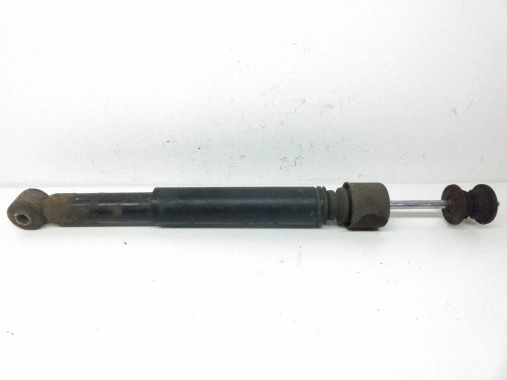 Tagumine amortisaator 562009U000
