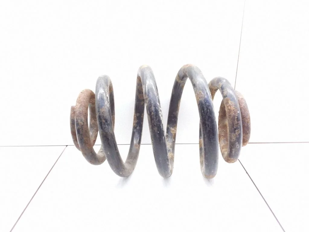 Rear coil spring – Volkswagen Sharan (1996-2000)