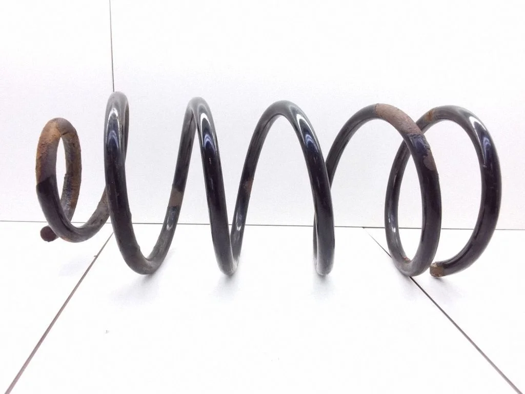 Rear coil spring – KIA Sorento (2002-2009)