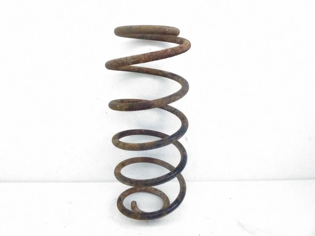 Rear coil spring – Volvo 440 (1989-1996)