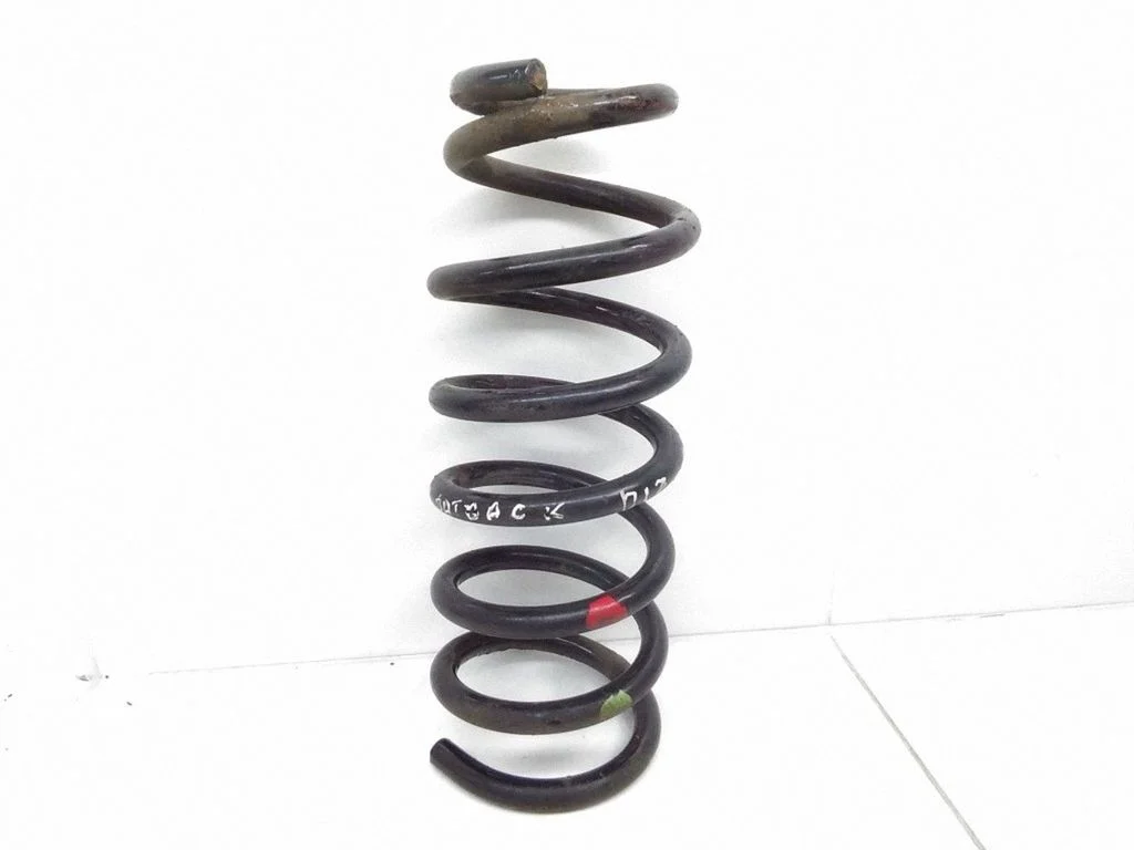Tagumine keerdvedru – Subaru Outback (2007-2009)