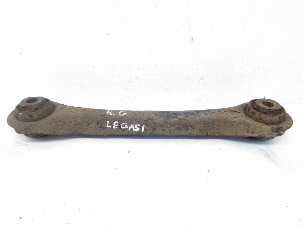Rear control arm – left