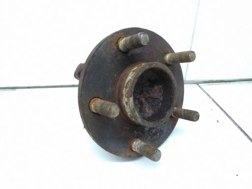 Rear wheel hub – Volvo V50 (2008-2012)