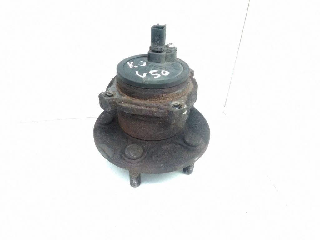 Rear wheel hub – Volvo V50 (2008-2012)
