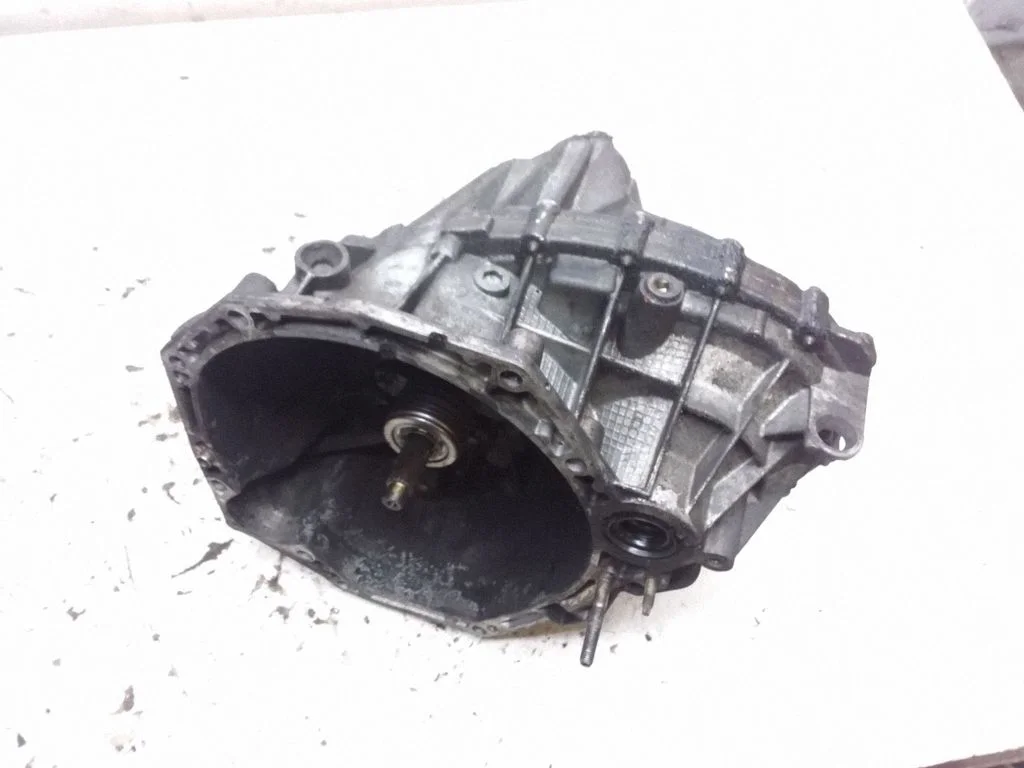 Manual 6 speed gearbox – Renault Megane II (2002-2005)