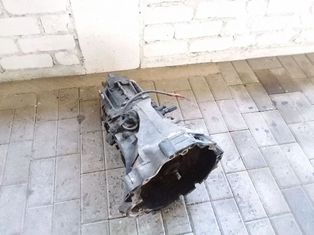 Manual 5 speed gearbox