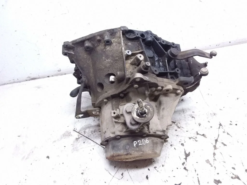 Manual 5 speed gearbox