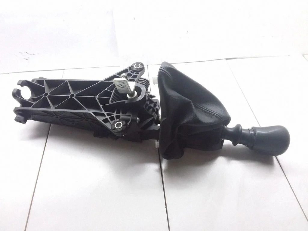 Gear selector mechanism – Mercedes-Benz Sprinter W906 (2006-2018)