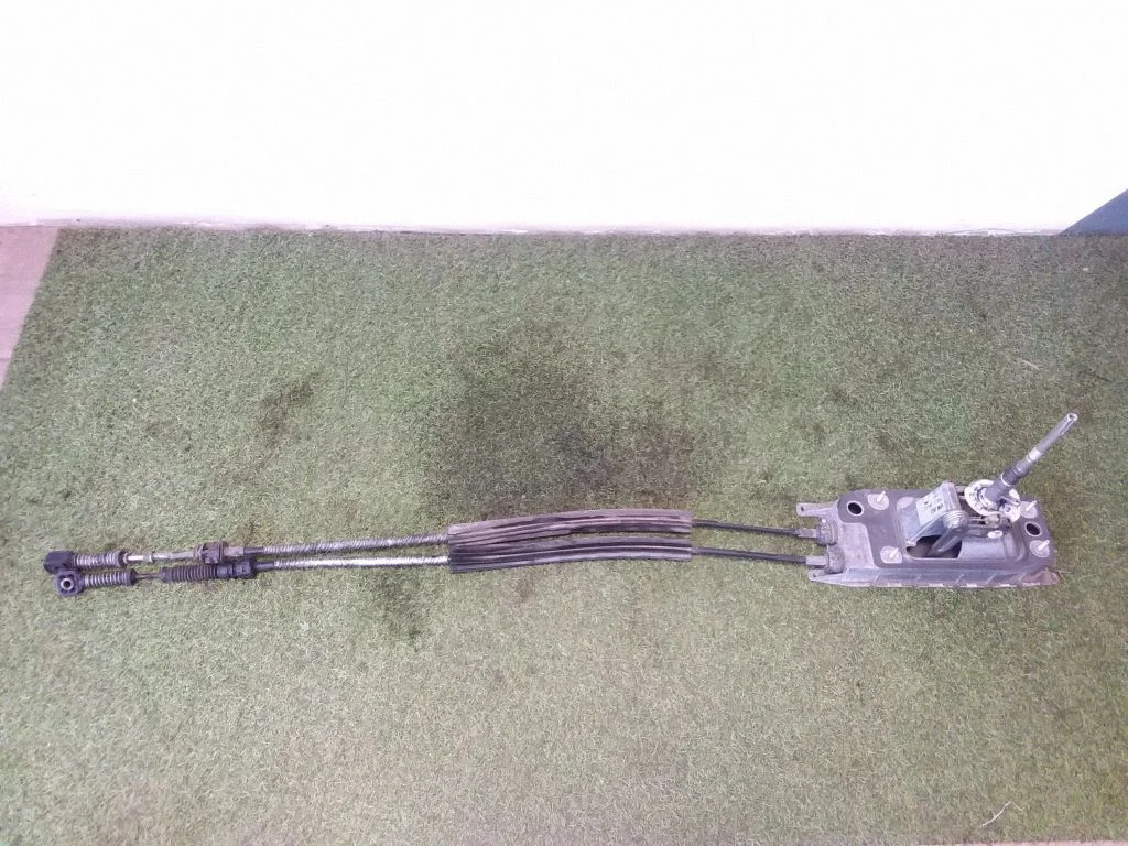 Gear selector mechanism 1K0711061B