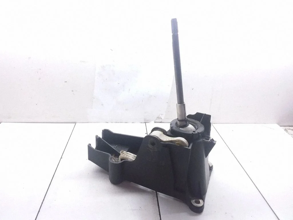 Gear selector mechanism – Opel Vectra C (2002-2005)