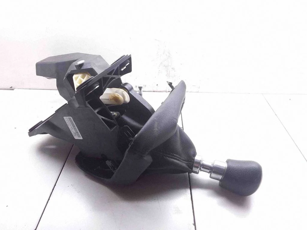 Gear selector mechanism BK3R7C453MBH