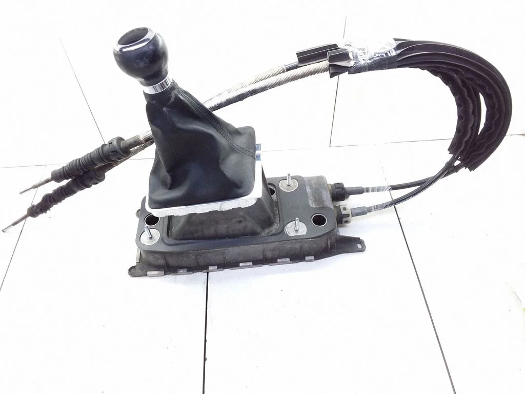 Gear selector mechanism 1K0711061A