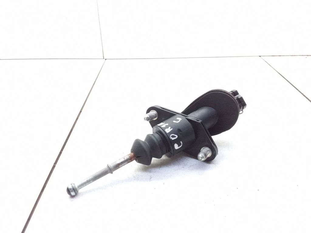 Clutch slave cylinder – Opel Corsa C (2000-2006)