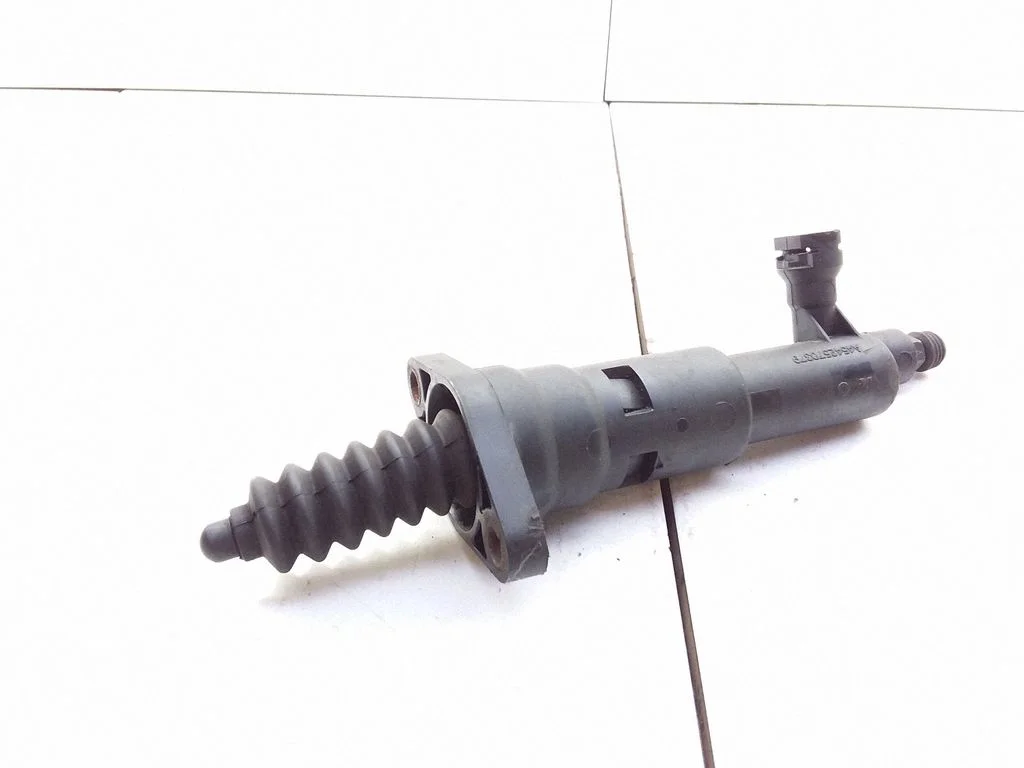 Wysprzęglik (cylinderek wykonawczy sprzęgła) A4542570379 – Smart ForFour I (2004-2006)