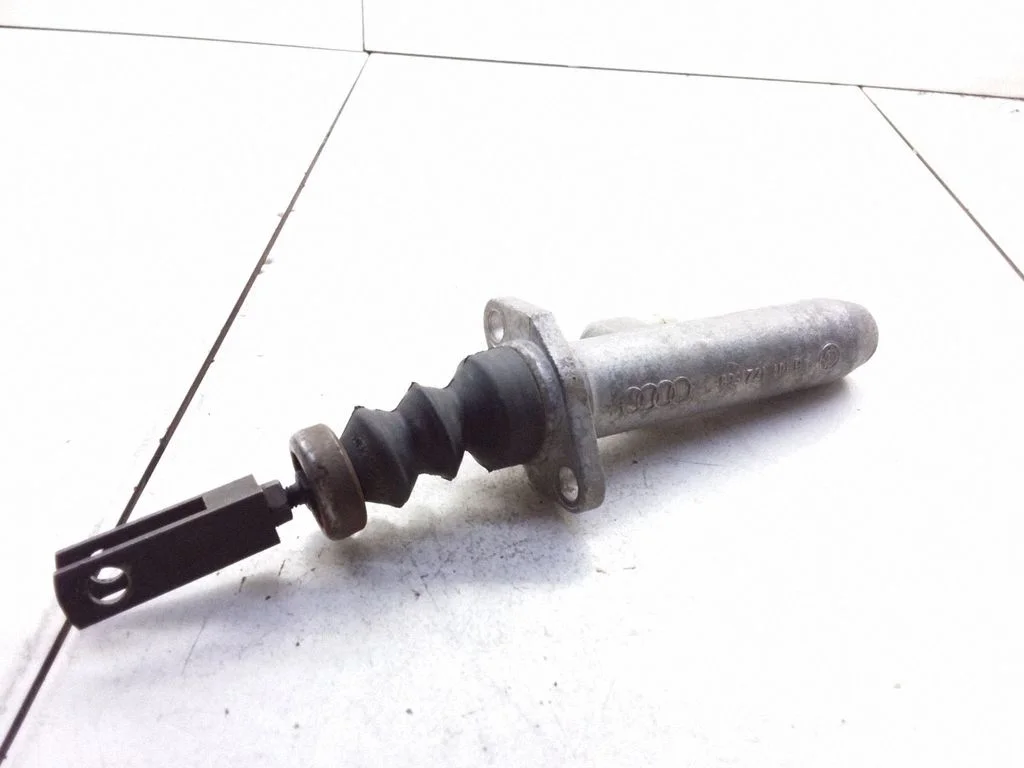 Siduri töösilinder 893721401B
