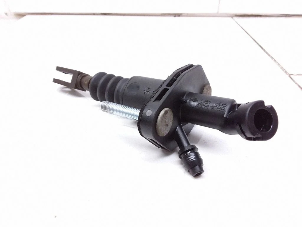 Clutch slave cylinder – Opel Zafira B (2005-2014)