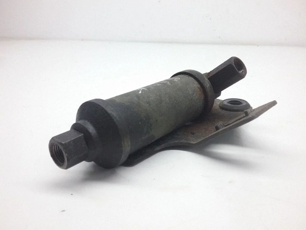 Clutch slave cylinder – Hyundai Santa Fe (2000-2006)