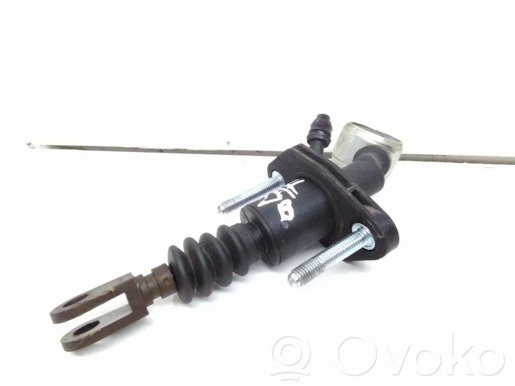 Clutch master cylinder 90581566