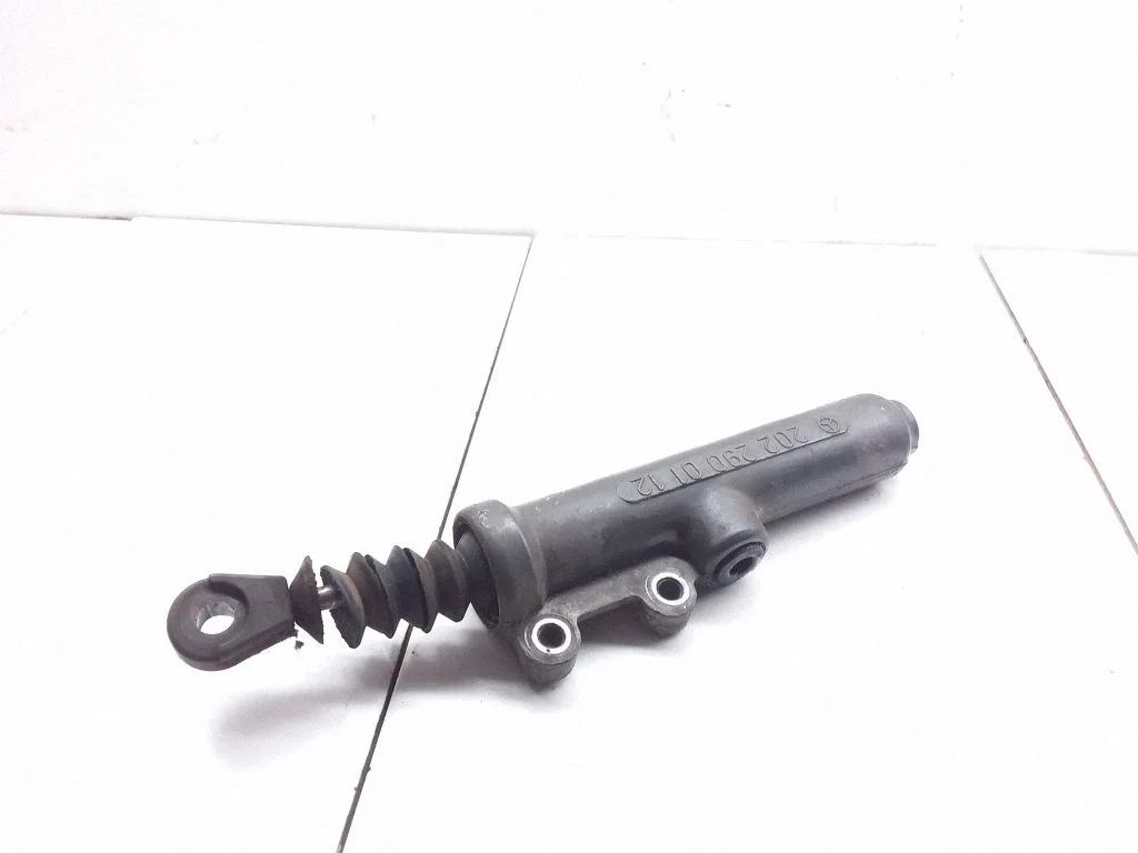 Clutch master cylinder 2022900112