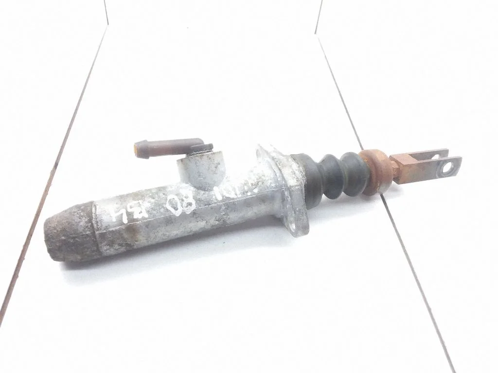 Clutch master cylinder