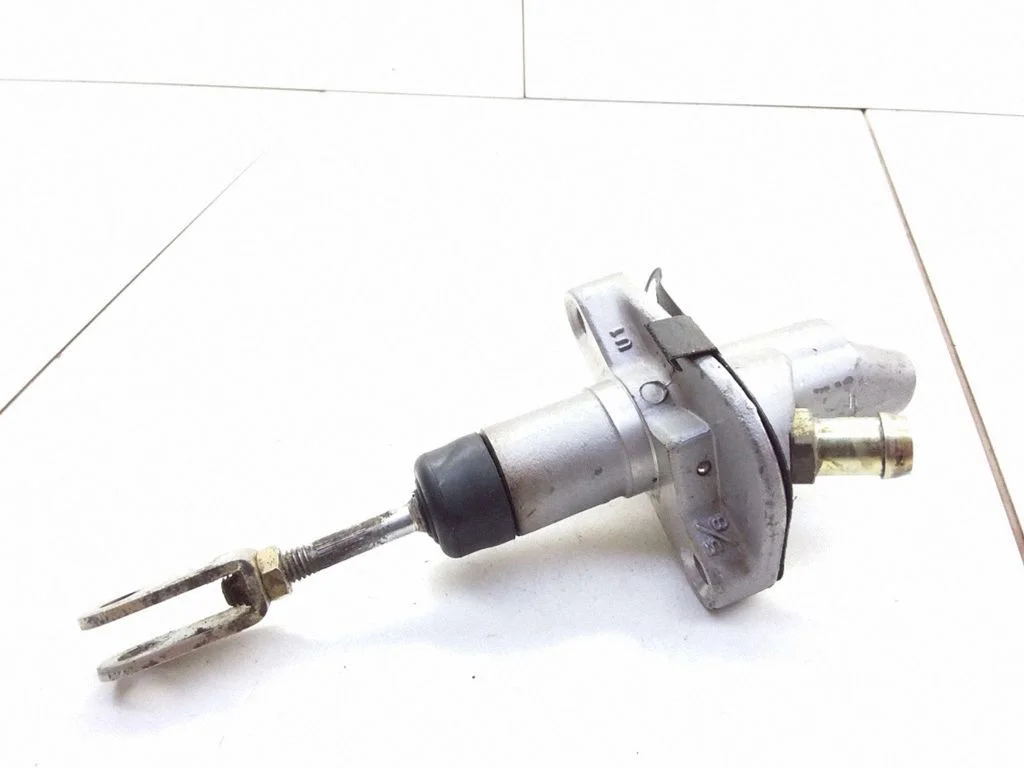 Siduri peasilinder – Nissan Primera (2000-2001)