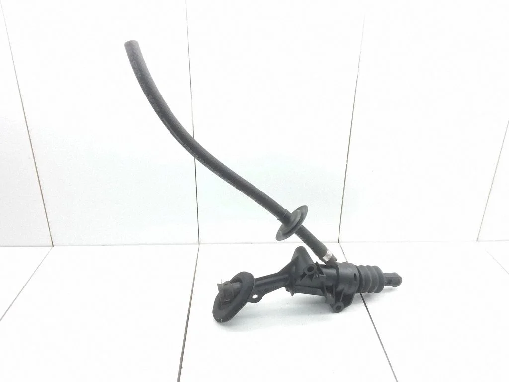 Pompa sprzęgła BK217A543CD