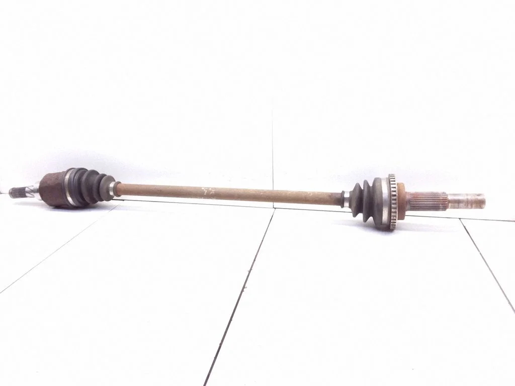 Rear driveshaft – rear left