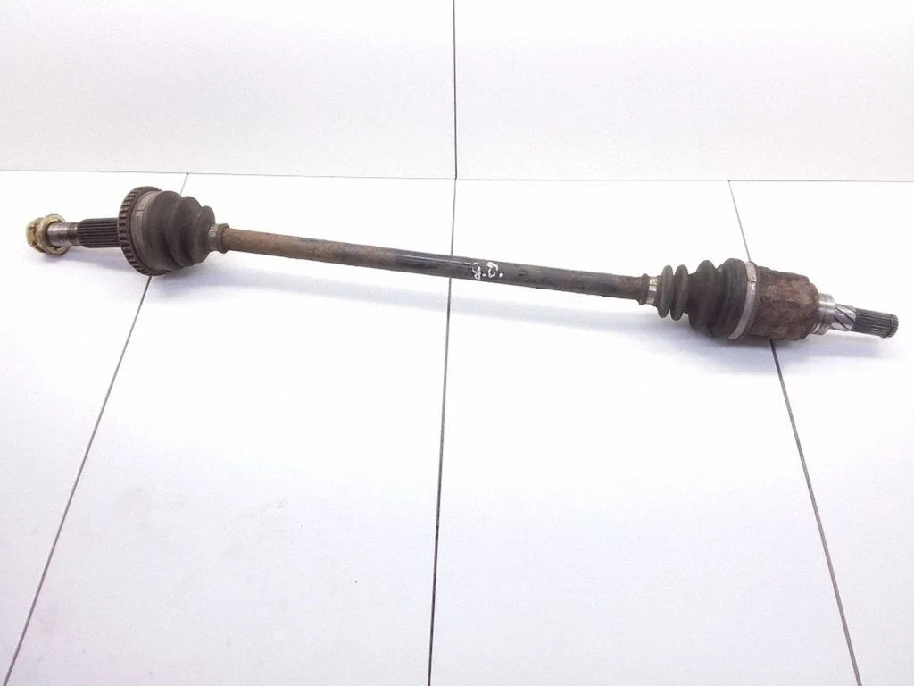 Tagumine pooltelg – parem