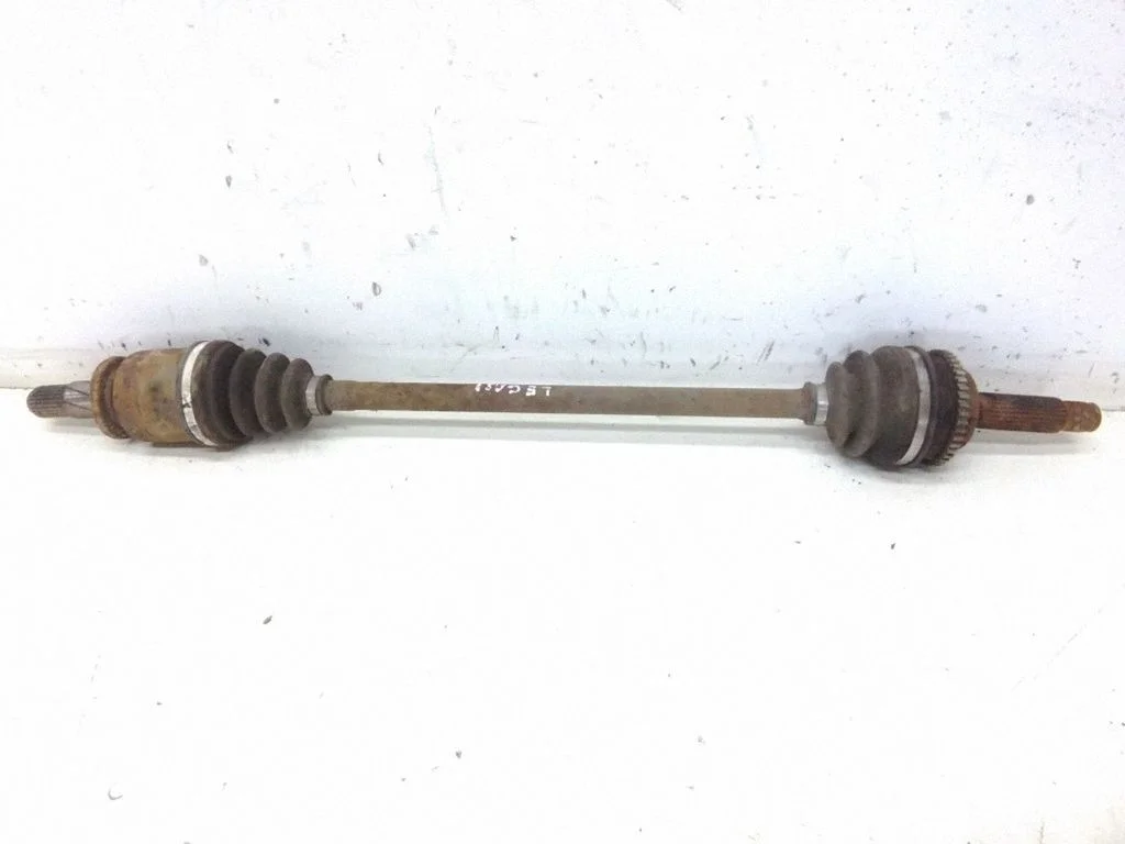Rear driveshaft – Subaru Legacy (1990-1998)