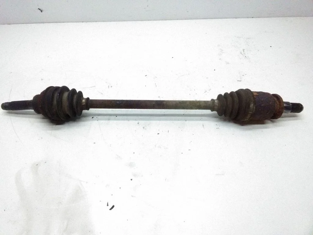 Rear driveshaft – Subaru Legacy (1990-1998)