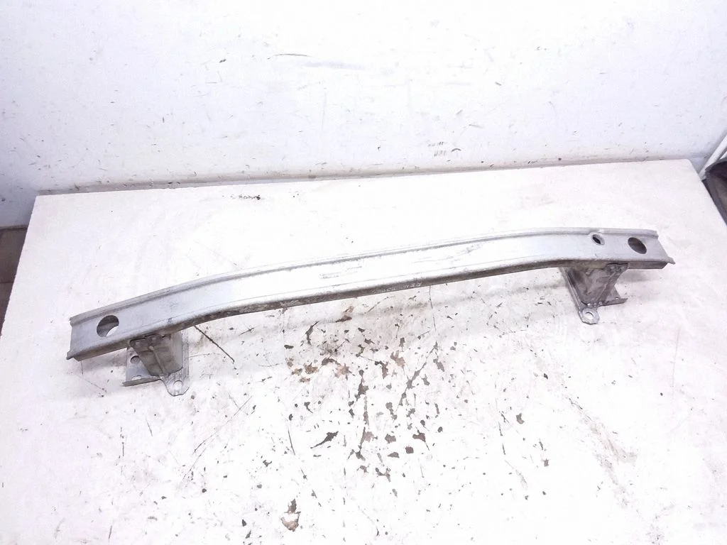Front bumper cross member 8200124595