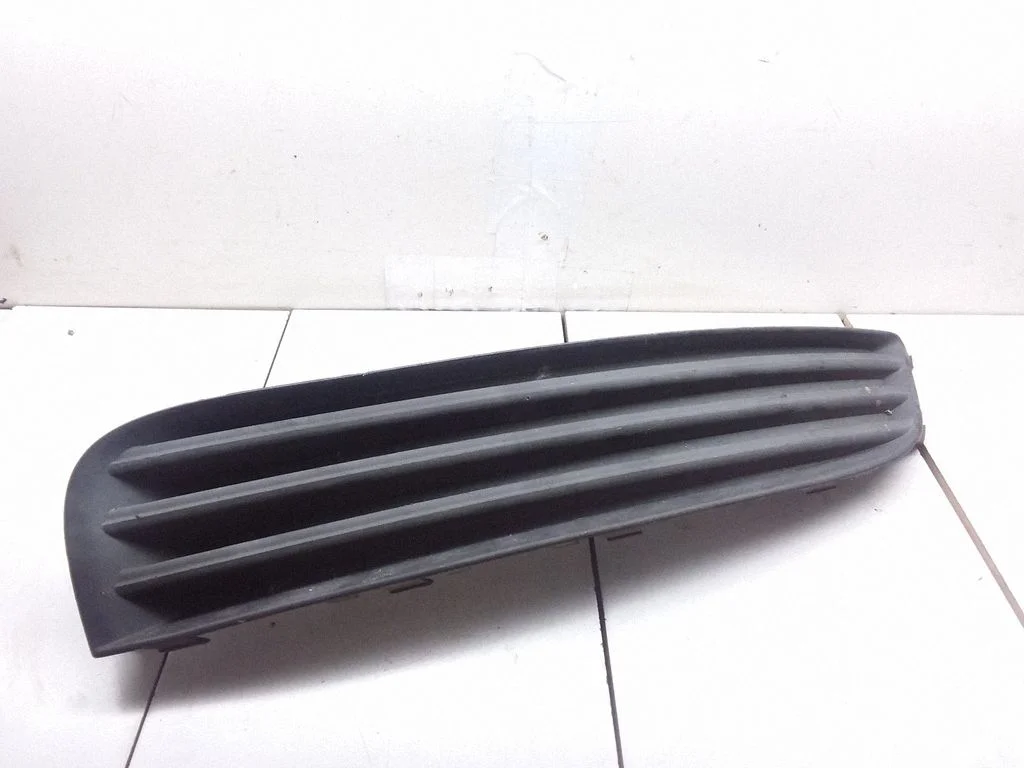 Front bumper lower grill – Opel Insignia A (2008-2017)
