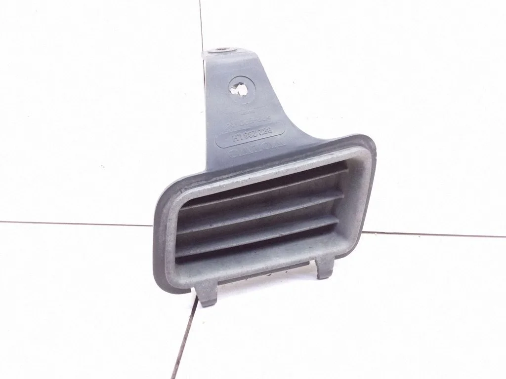 Front bumper lower grill – Volvo S40, V40 (1995-2004)