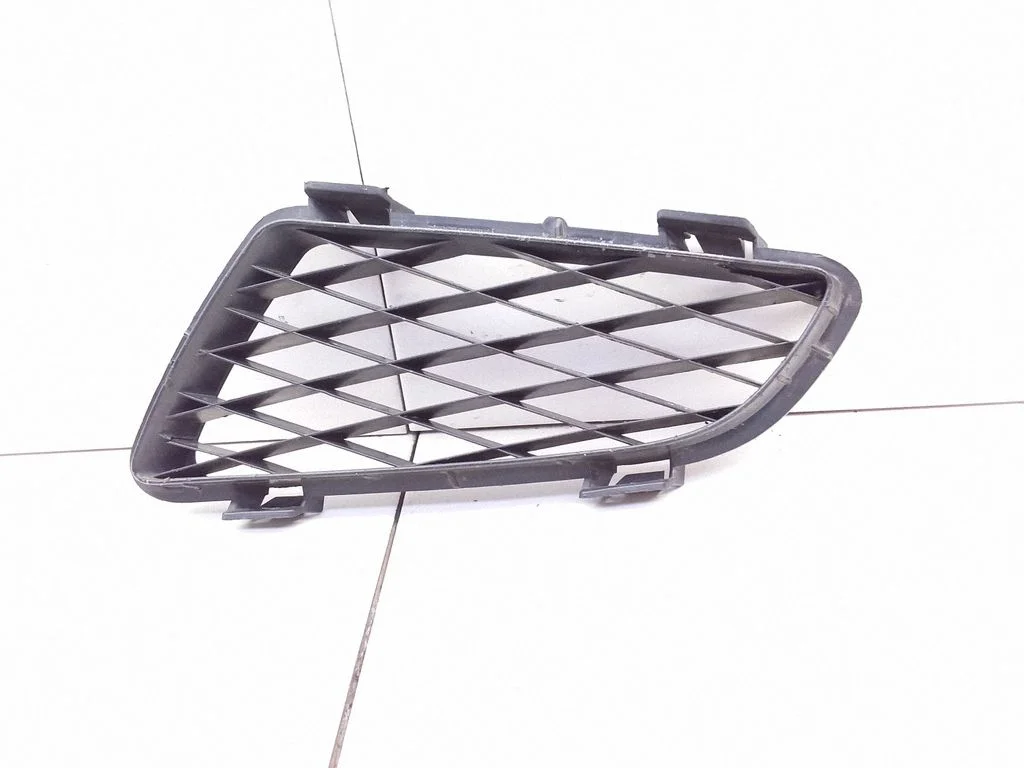 Front bumper lower grill – Mazda 6 (2002-2008)