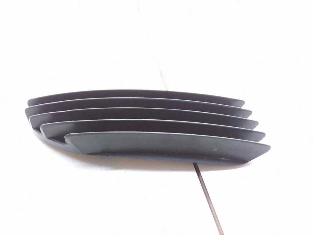 Front bumper lower grill – Opel Omega B1 (1994-1999)