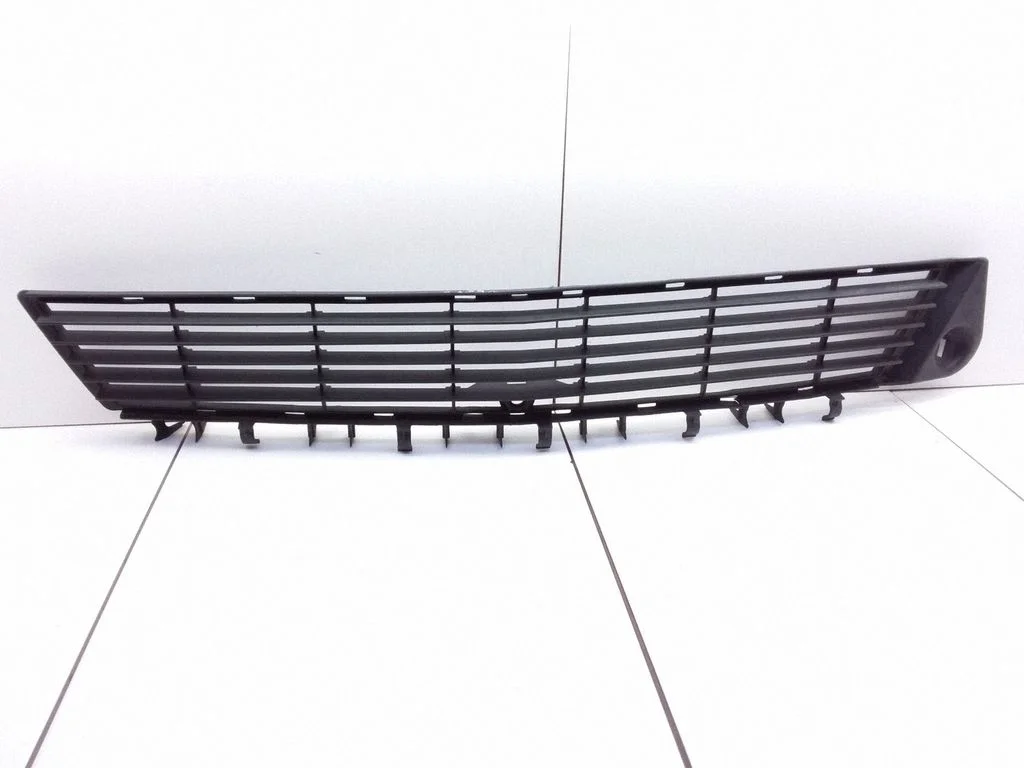 Front bumper lower grill – Opel Vectra C (2002-2005)