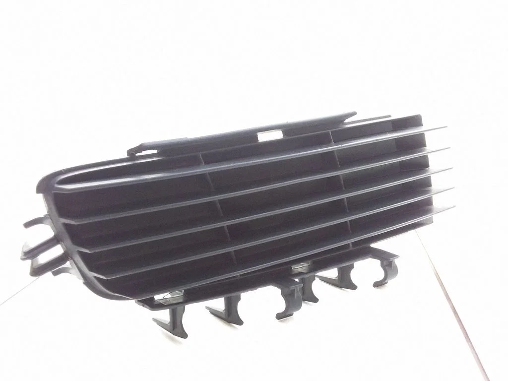 Front bumper lower grill – Opel Vectra C (2002-2005)