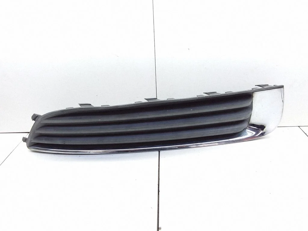Front bumper lower grill – Opel Insignia A (2008-2017)