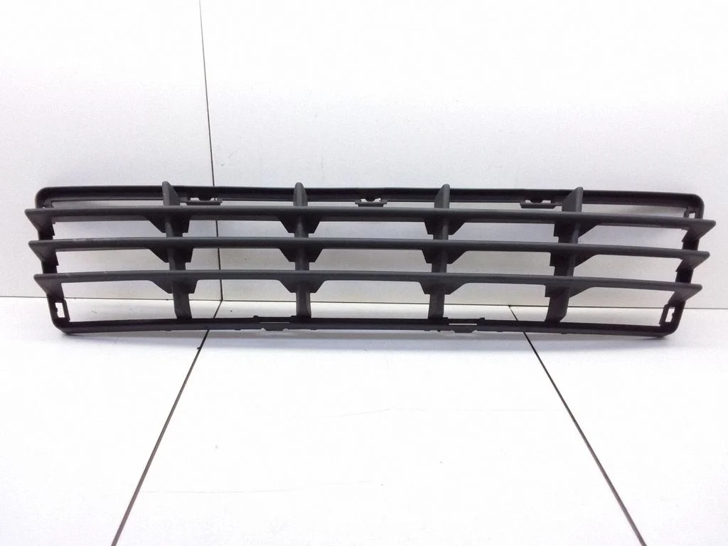 Front bumper lower grill – Volvo V50 (2004-2007)