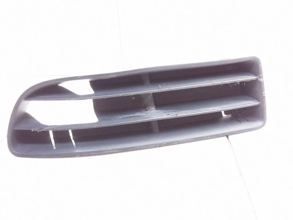 Esistange alumine võre (kolmeosaline) – Volkswagen Bora (1998-2005)