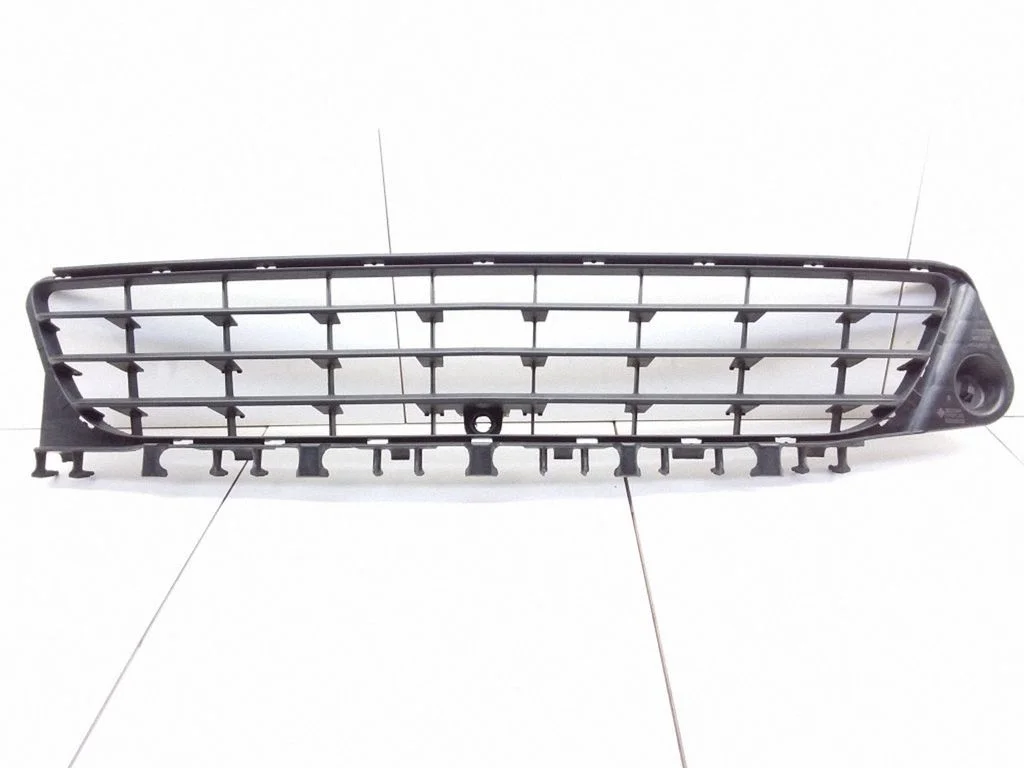 Front bumper lower grill 13100588