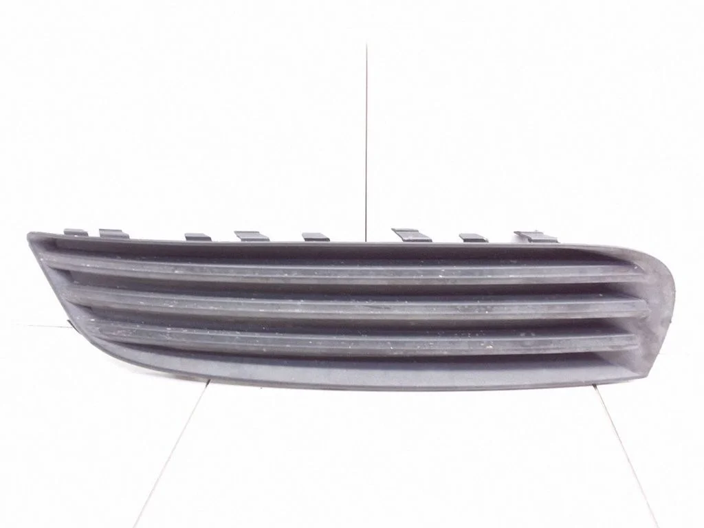 Front bumper lower grill 13238328