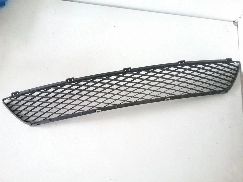 Front bumper lower grill GJ6A50111